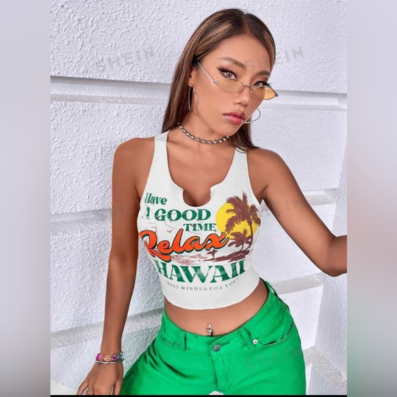 NWOT Palm Tree & Slogan Graphic Notched Neck Tank Top. So cute!! - Picture 2 of 6